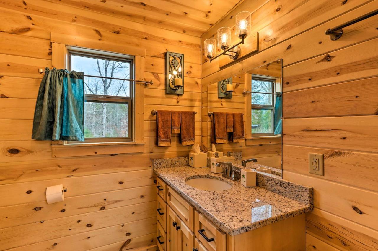 Cozy Mtn Cabin Spacious Deck And Forest Views! Murphy Eksteriør billede